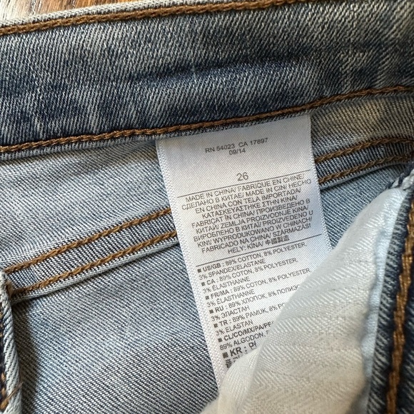 Banana Republic Distressed Skinny Ankle Jean - Picture 4 of 6